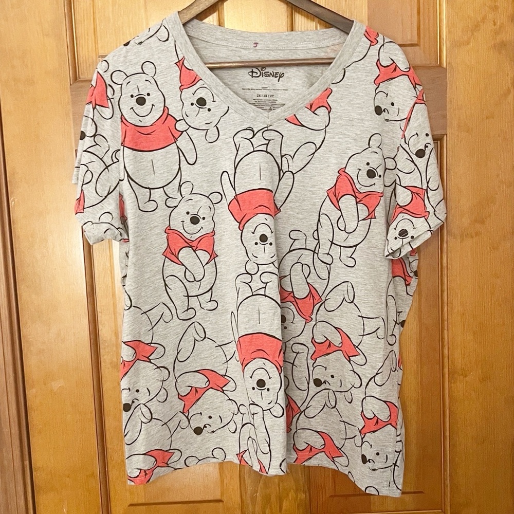 Disney Winnie the Pooh‎ Graphic Tee Womens Size 2X V-neck Short Sleeve